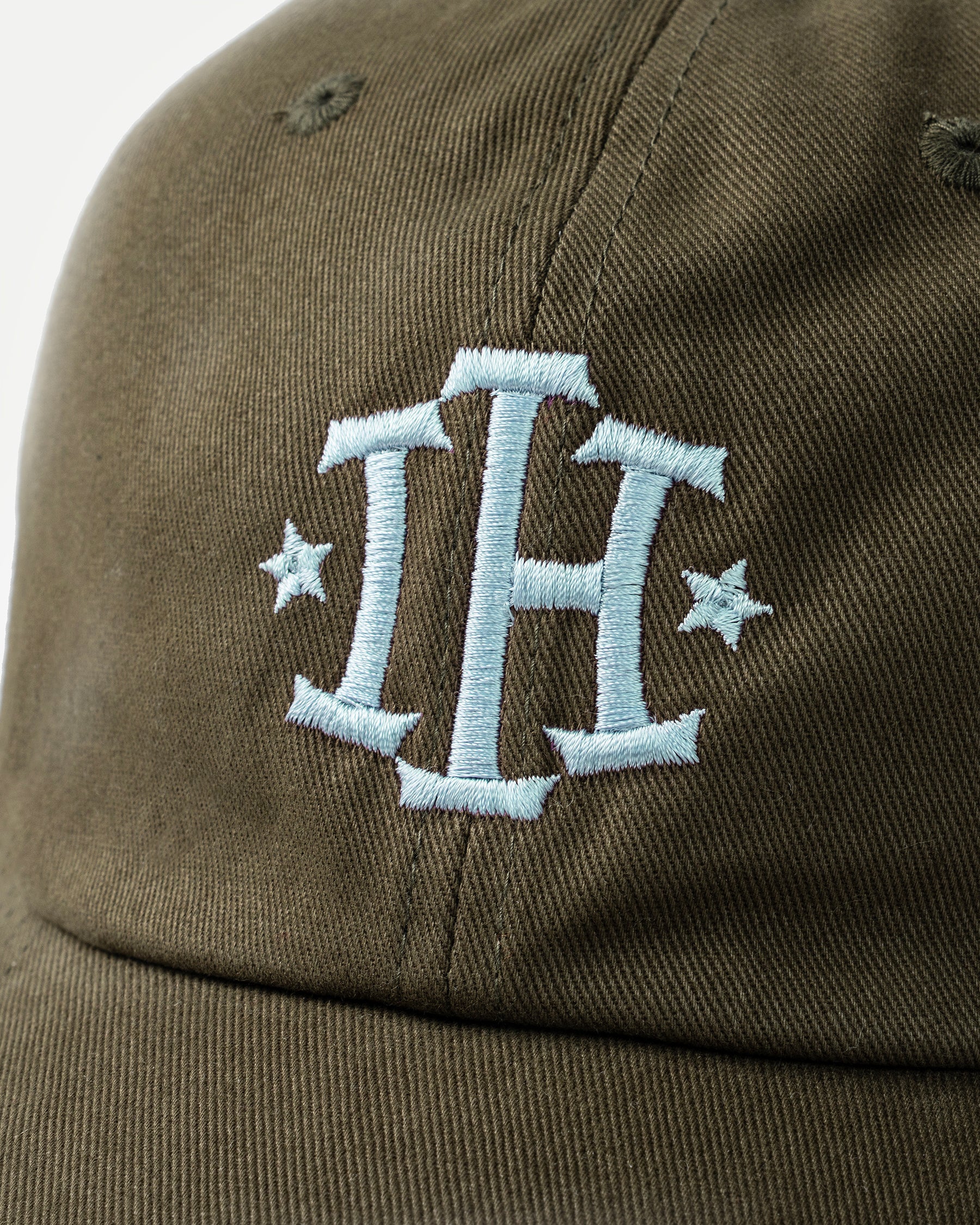 MONOGRAM HAT OLIVE