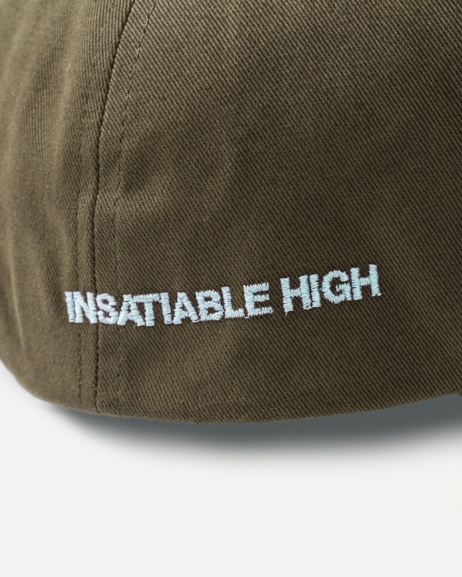 MONOGRAM HAT OLIVE